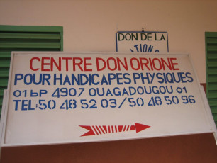 2010 Burkina Faso Potenziamento Centro per disabili-002