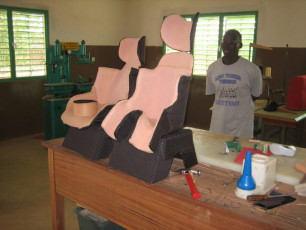 2010 Burkina Faso Potenziamento Centro per disabili-004